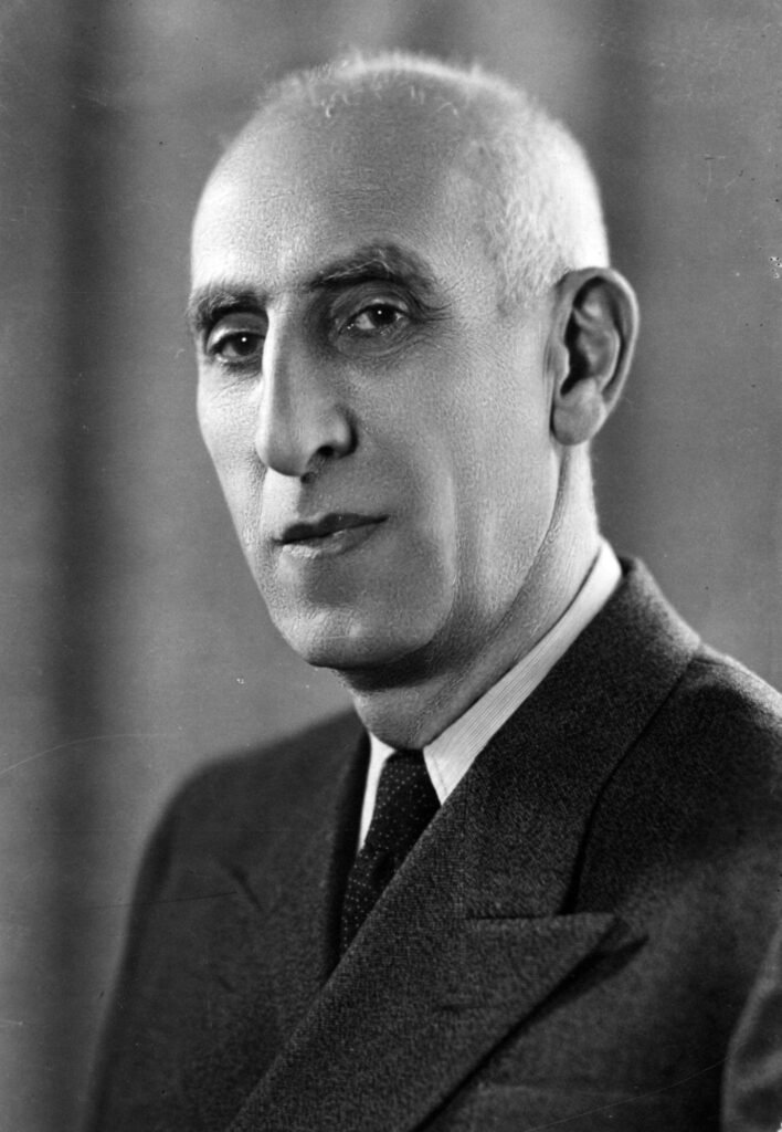 Irán, el petróleo y el imperio: del golpe de 1953 al ocaso de la hegemonía estadounidense mosaddegh